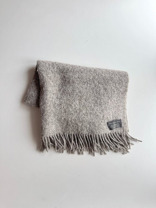 Helvellyn Herdwicks Other - Vintage HELVELLYN HERDWICKS Taupe Lake District 100% Wool 48"x 29" Throw Blanket